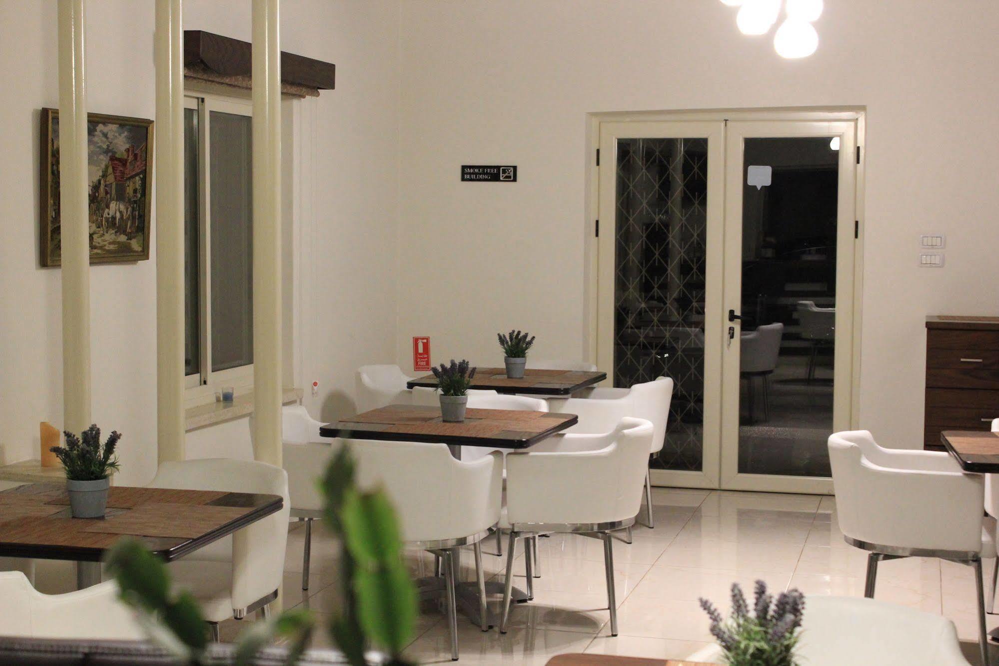 Lavender Boutique Hotel Ramallah Ngoại thất bức ảnh